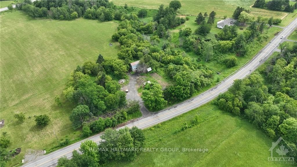 3419 OLD MONTREAL Road photo 15