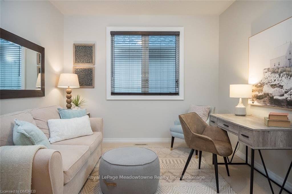 5th Bedroom or Flex Space