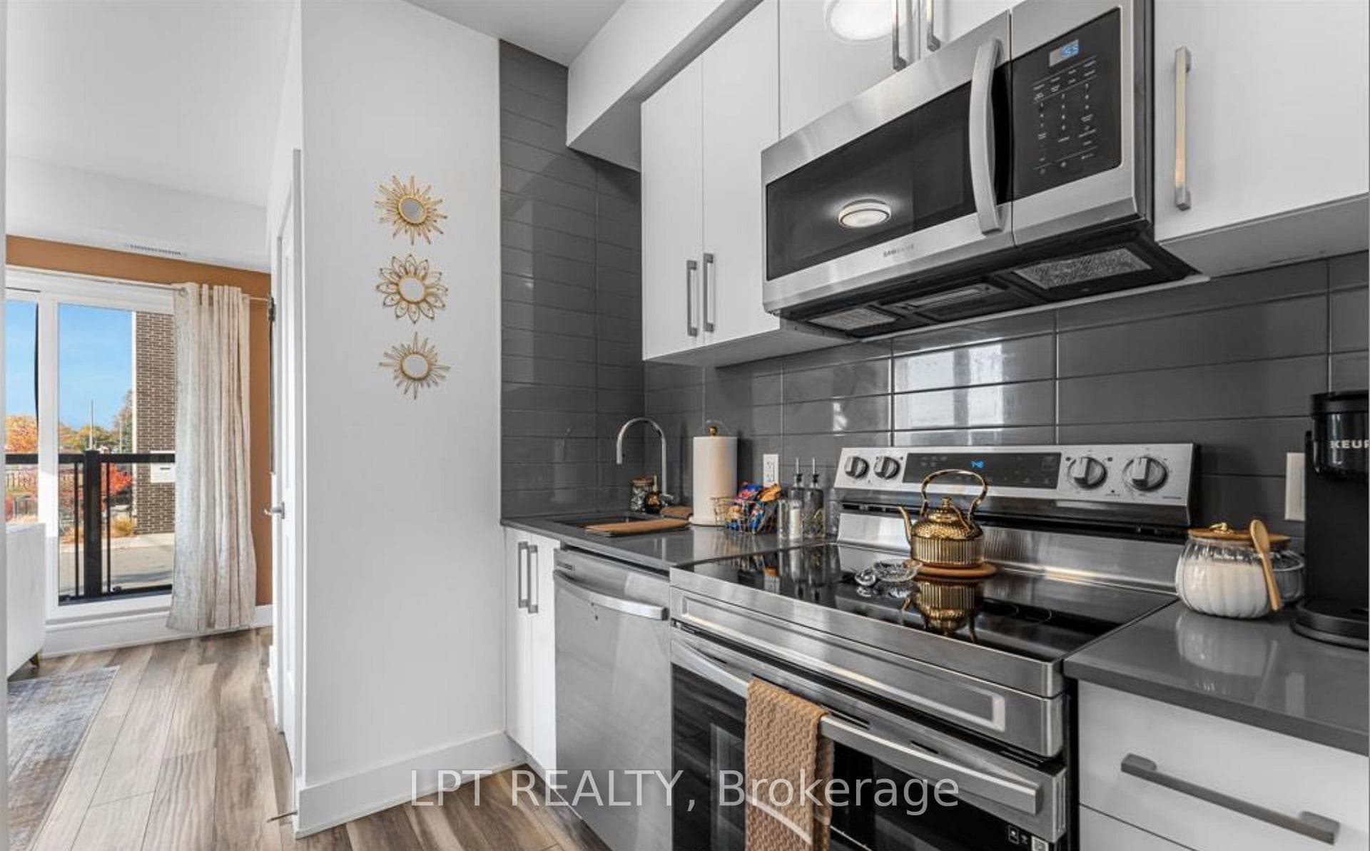 6065 MCLEOD Road Unit 213 photo 6