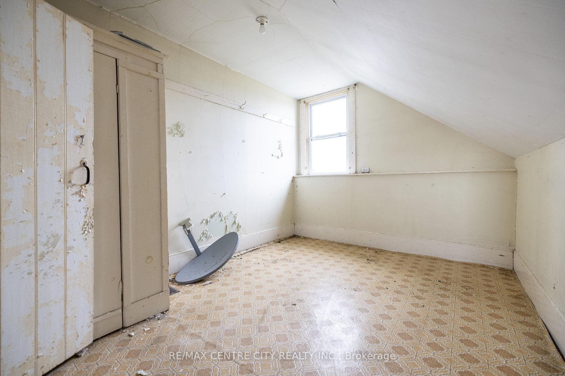2nd House Interior