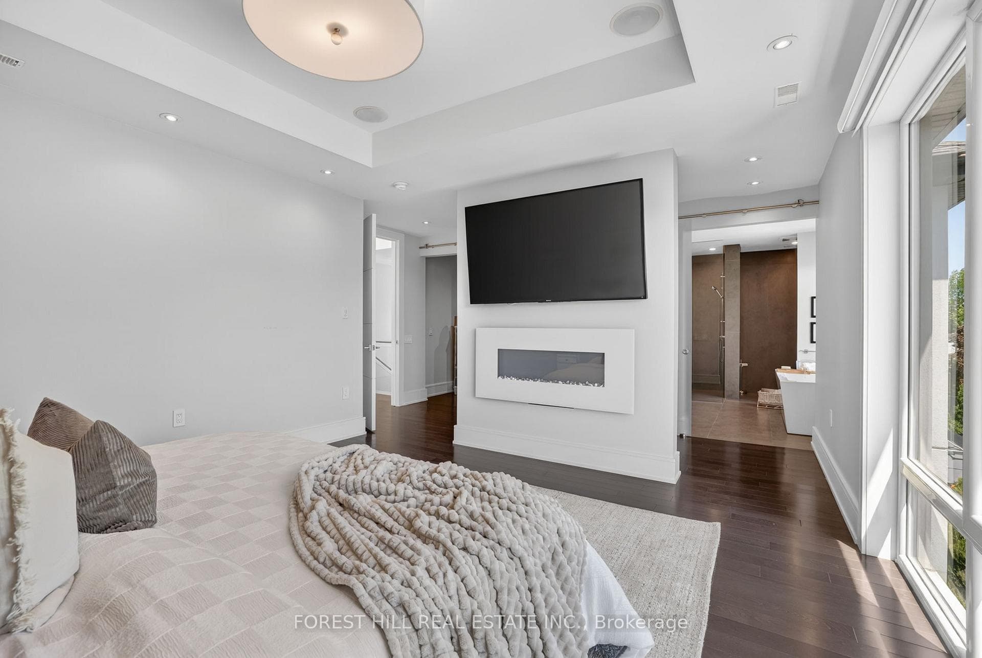 51 Greenfield Drive photo 19