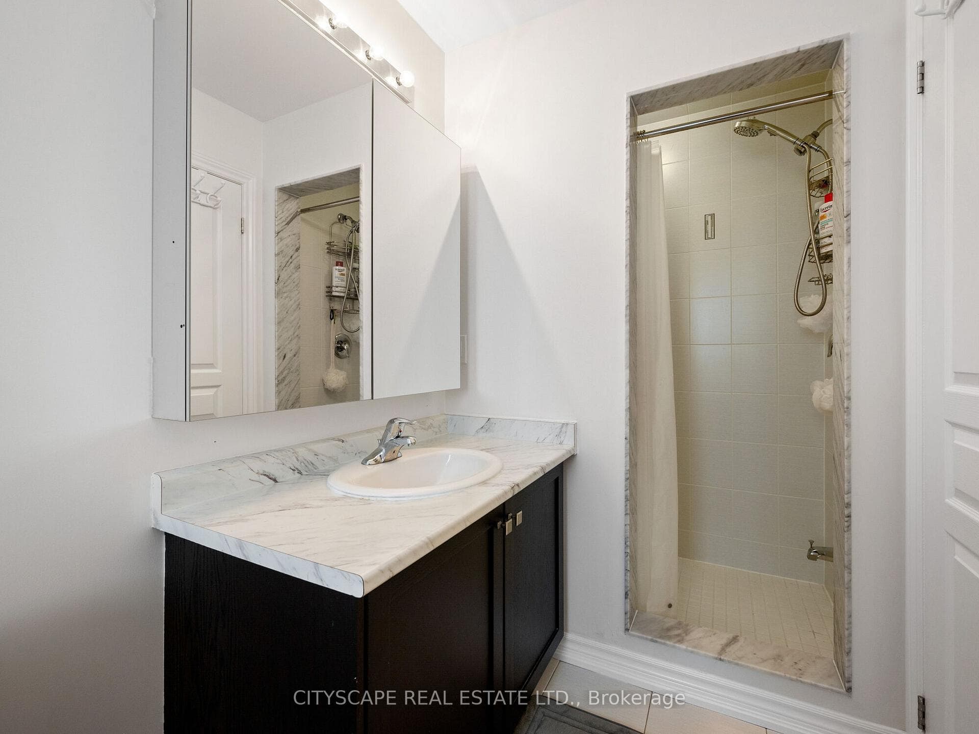 13 Aspen Hills Road photo 30
