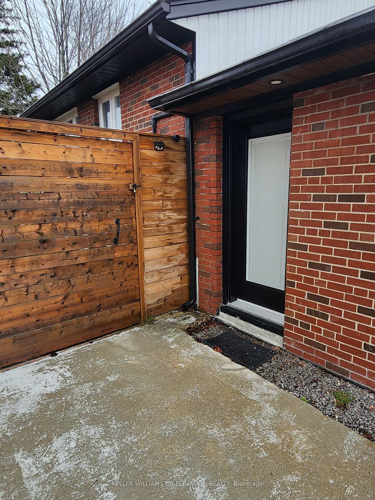 Side door entrance