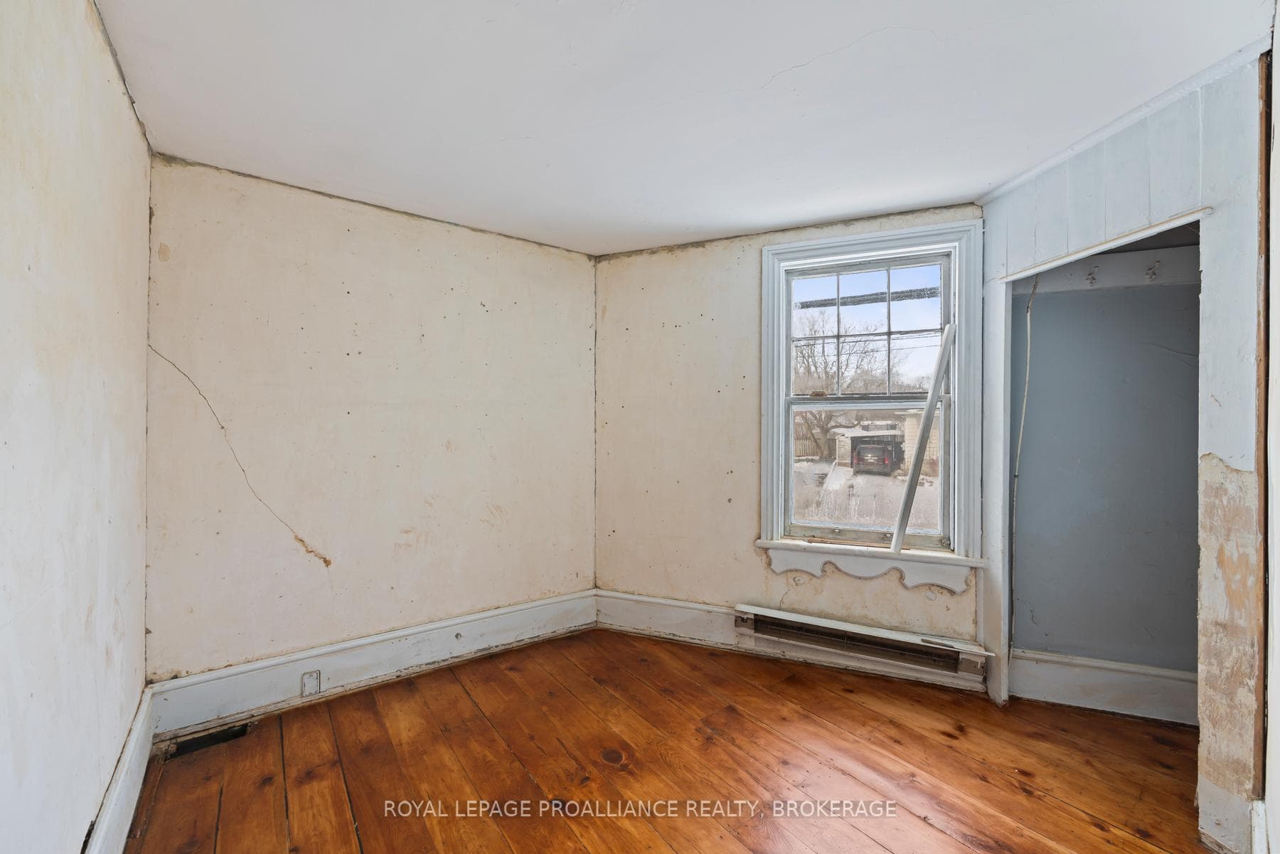148 Yonge Street photo 34