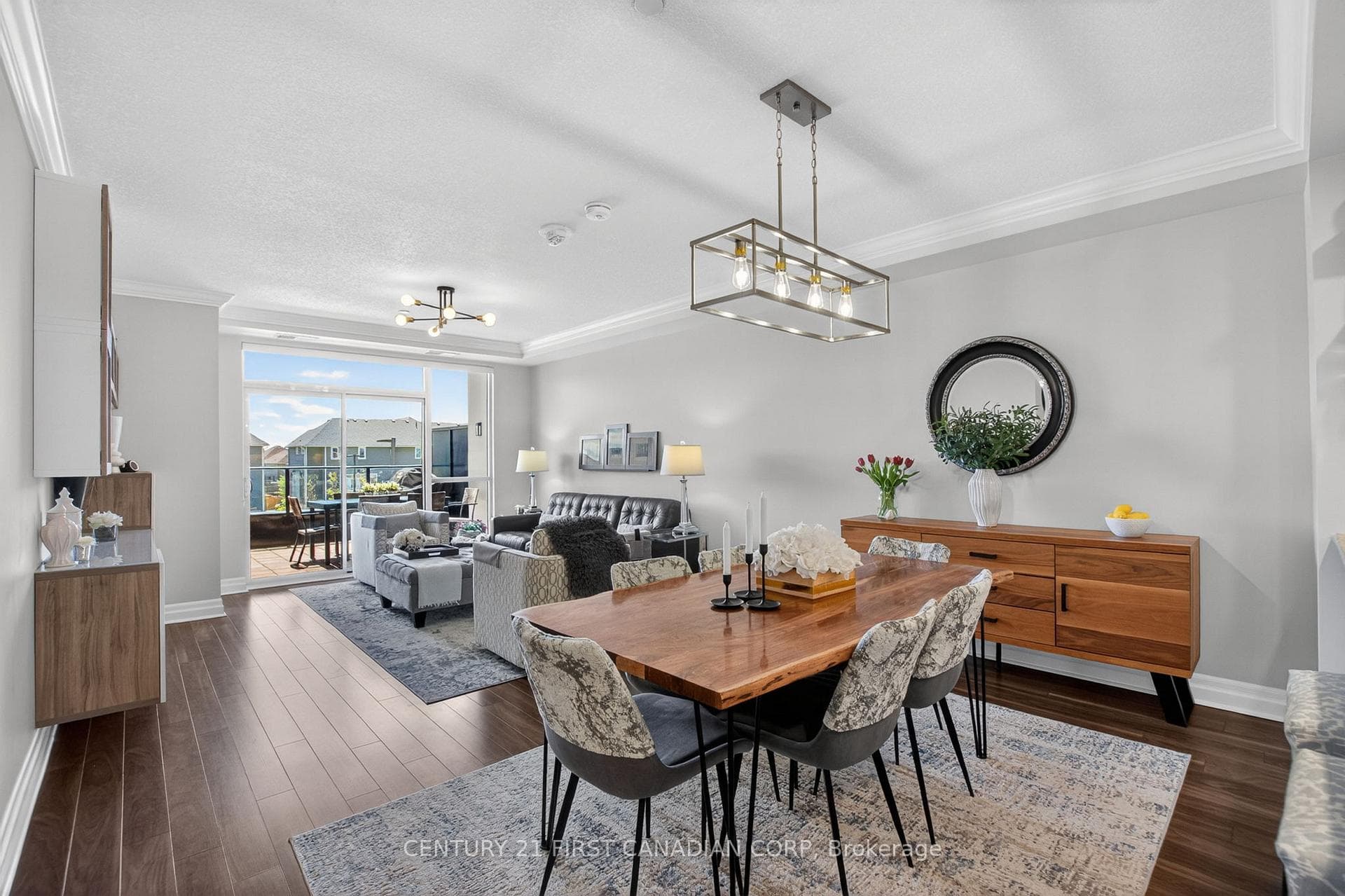 260 Villagewalk Boulevard Unit 208 photo 9