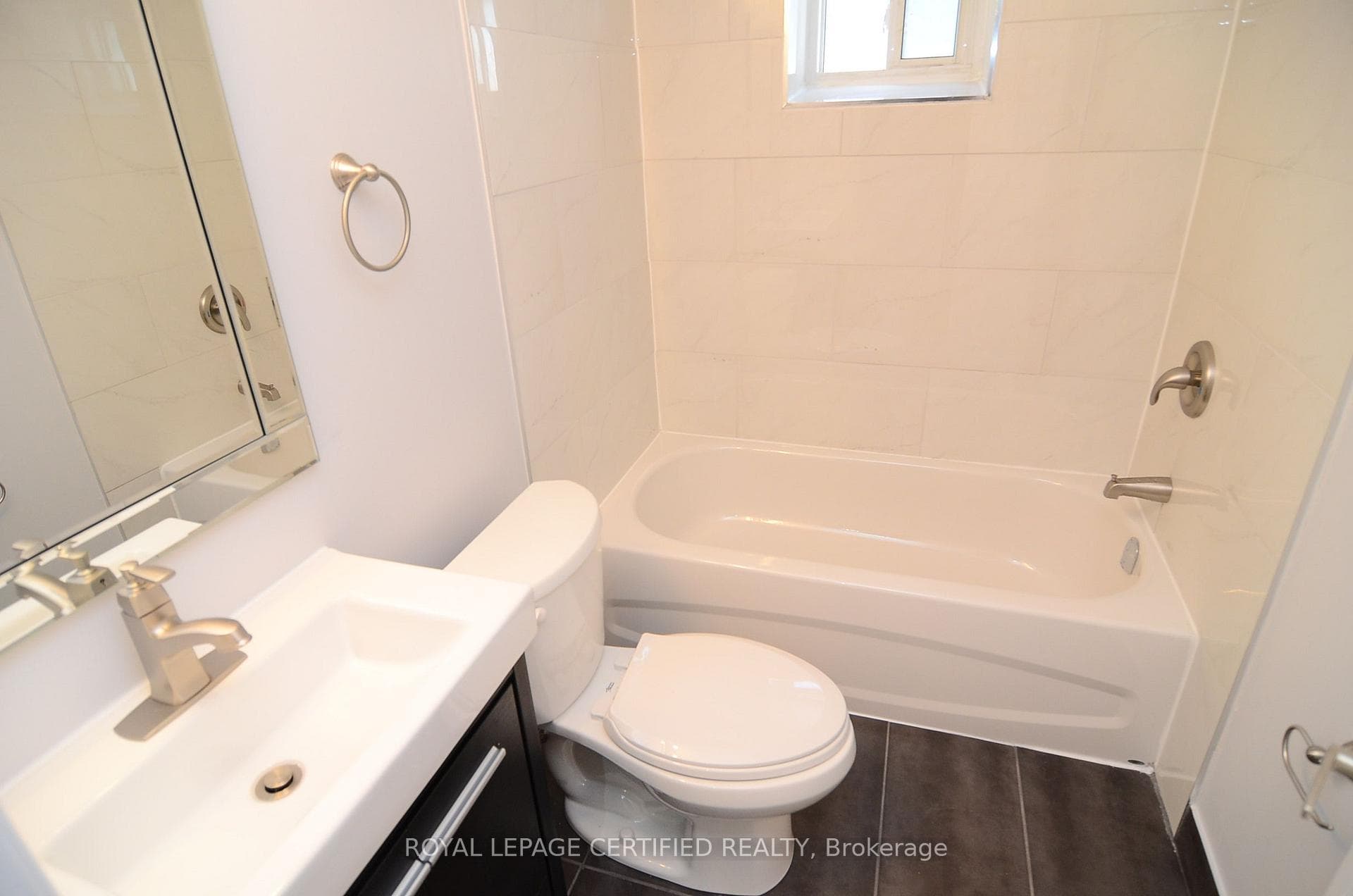 30 Blakemanor Boulevard Unit Bsmt photo 9