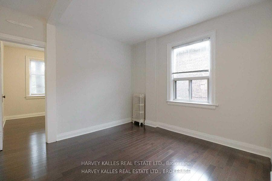 1108 Yonge Street Unit C photo 4