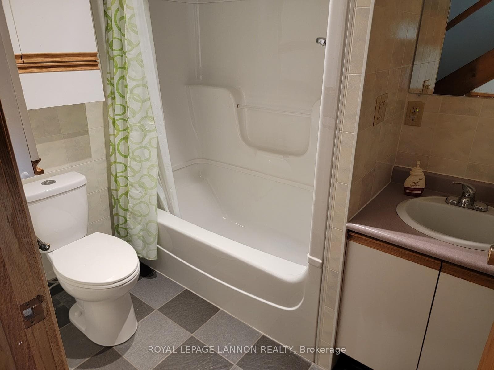 316 Newman Street photo 15