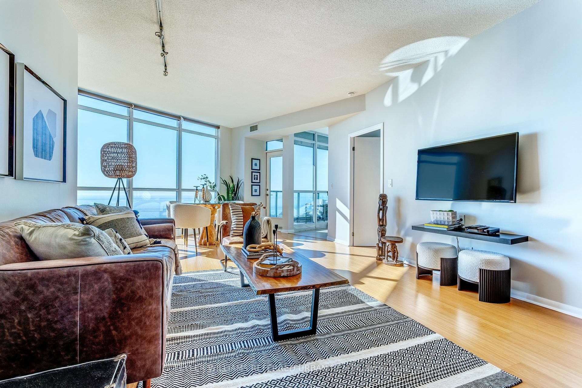 219 Fort York Boulevard Unit 3209 photo 15
