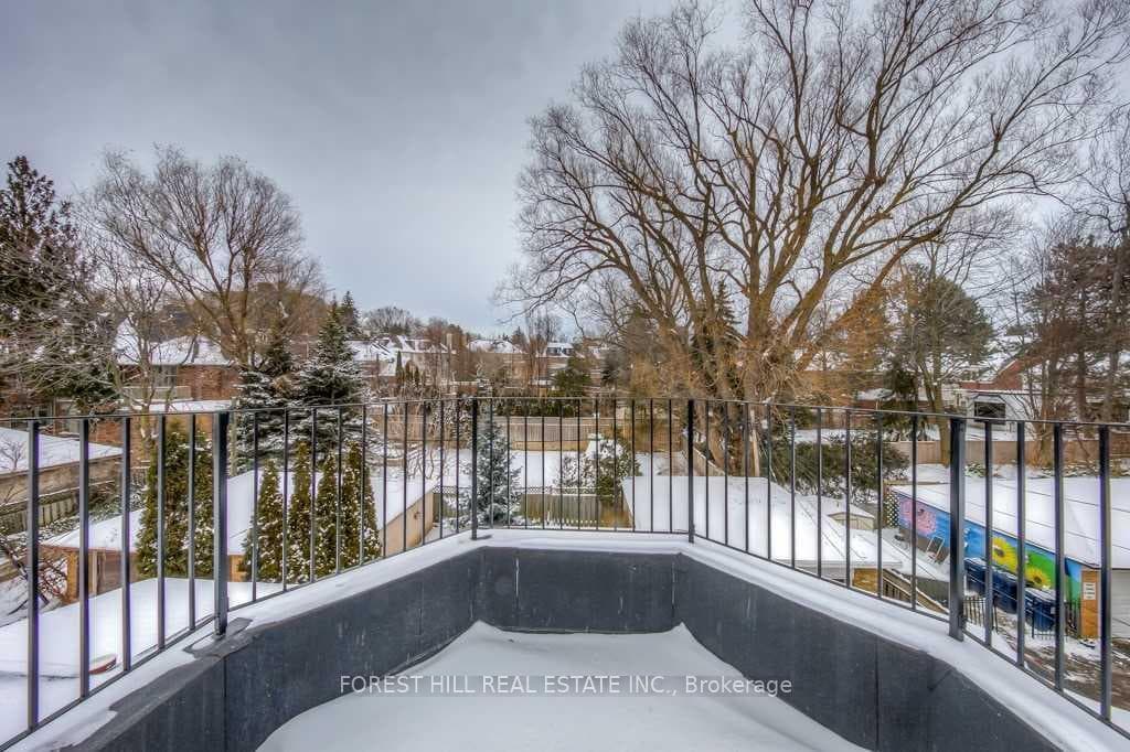 1747 Bathurst Street Unit #3 photo 14
