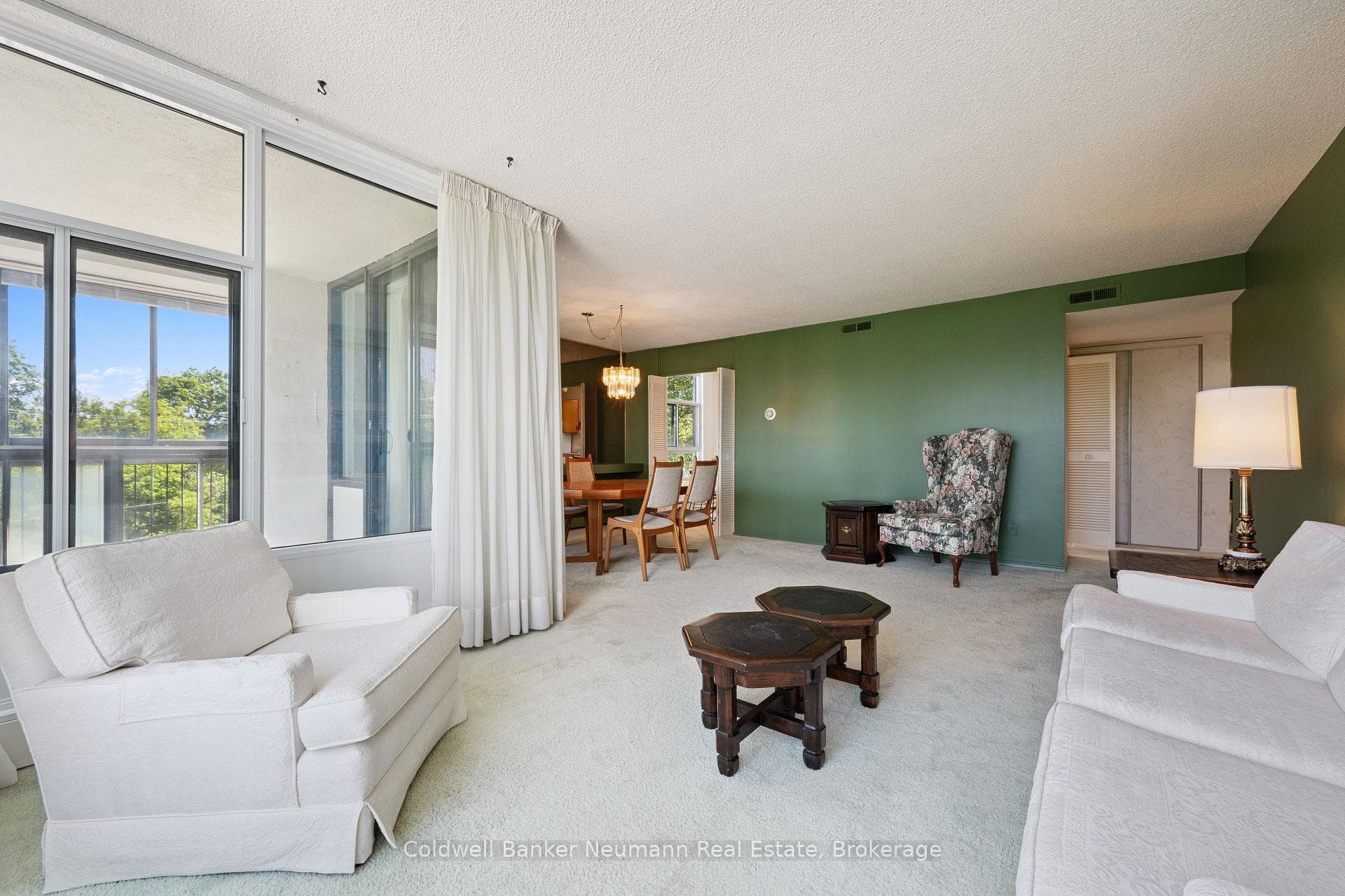23 Woodlawn Road Unit 305 photo 13