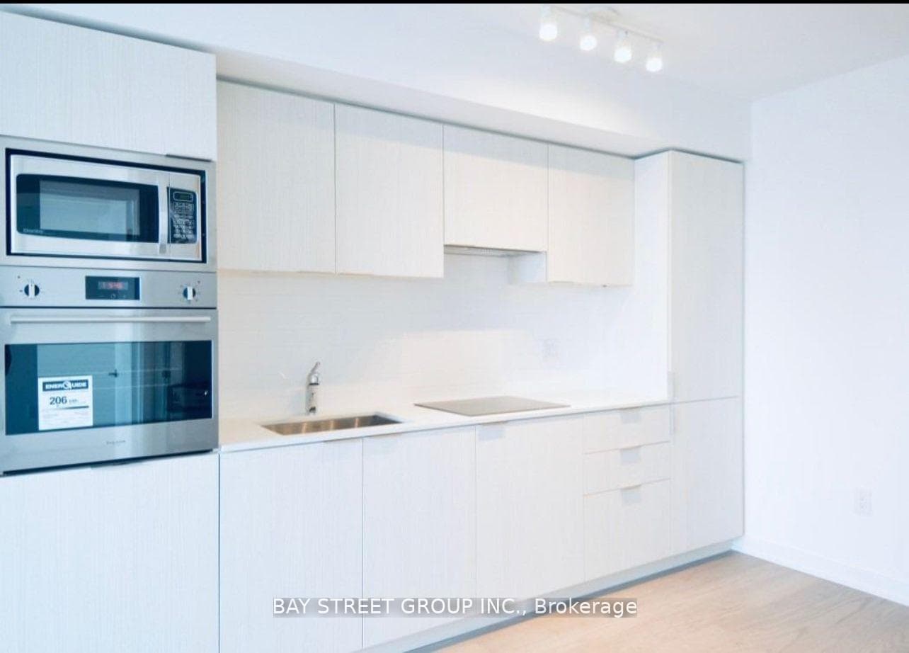 11 Wellesley Street Unit 4109 photo 4