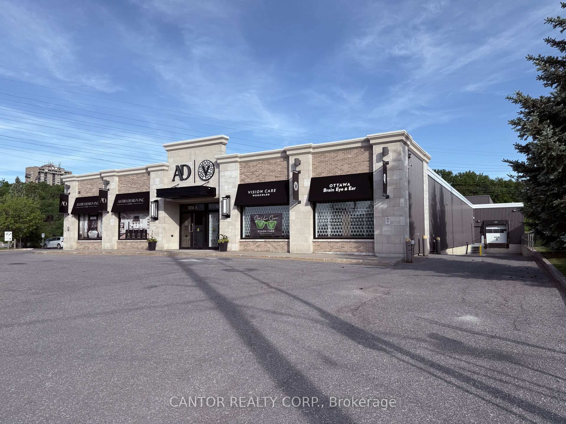 1818 Woodward Drive Unit A photo 1