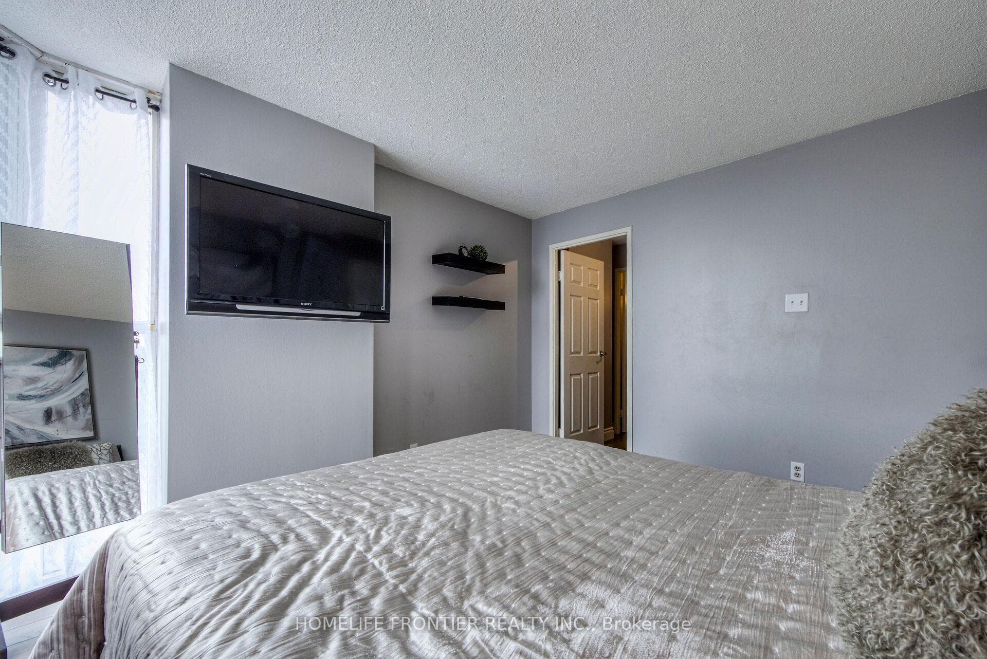 35 Trailwood Drive Unit 1015 photo 25