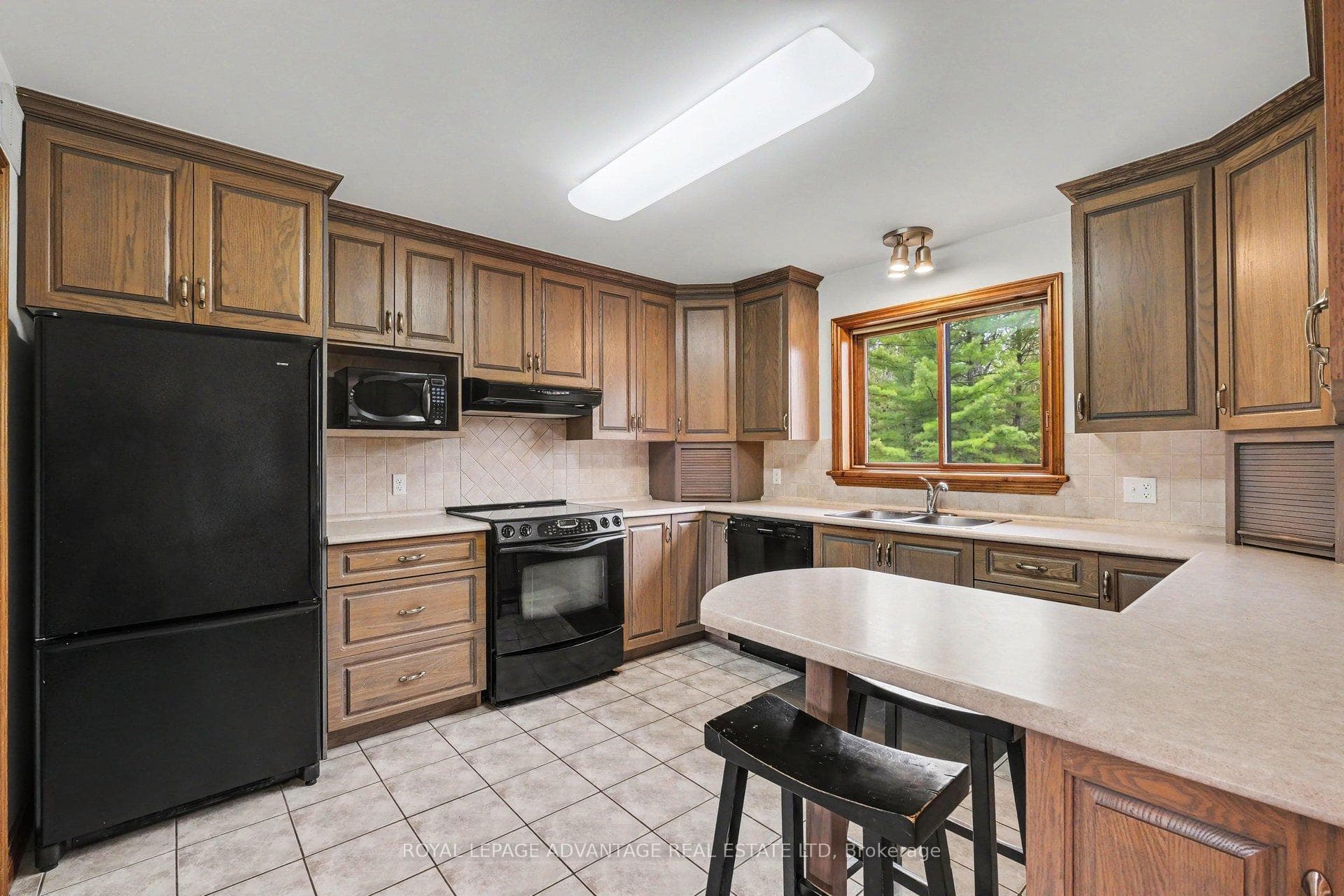 2844 Tennyson Road photo 17