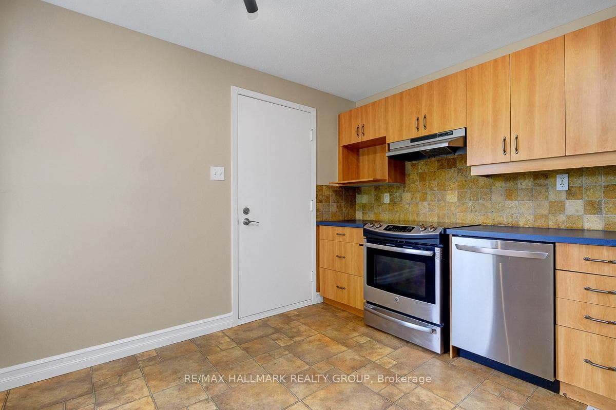 1701 Lafrance Drive photo 13