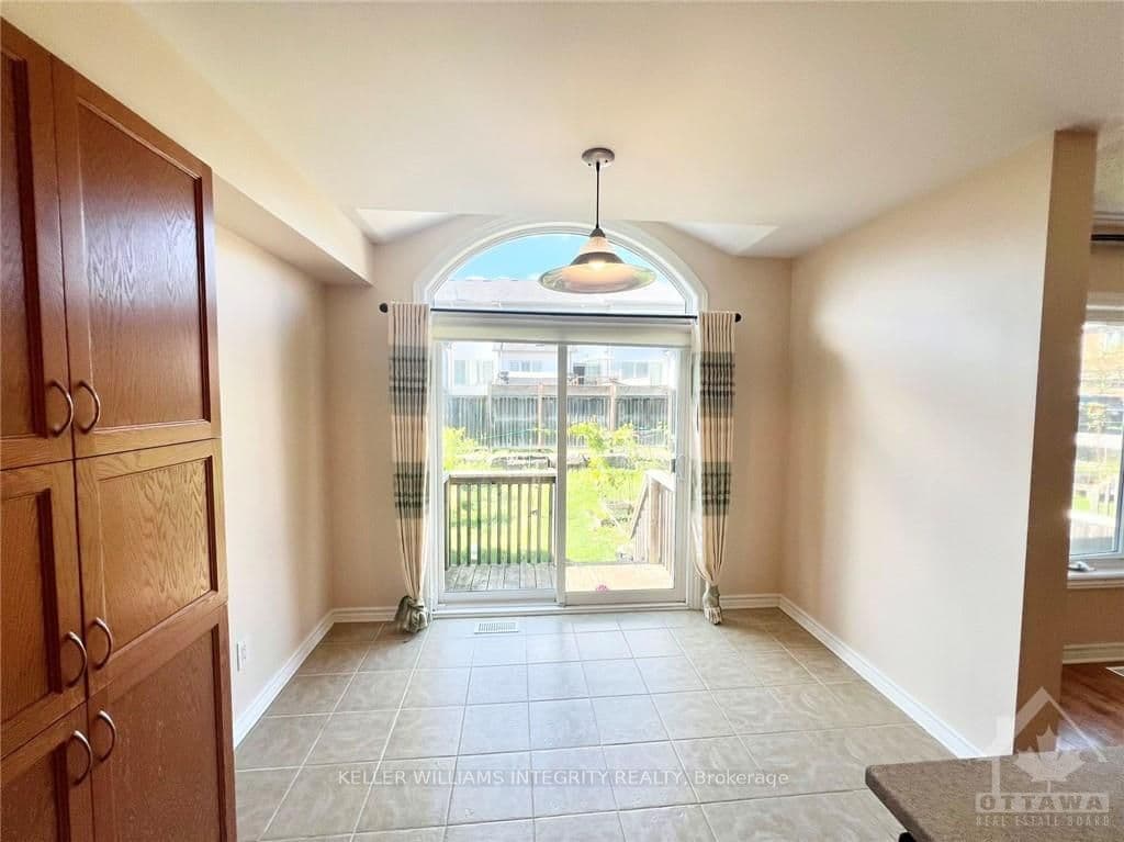 102 BRADY Avenue photo 16