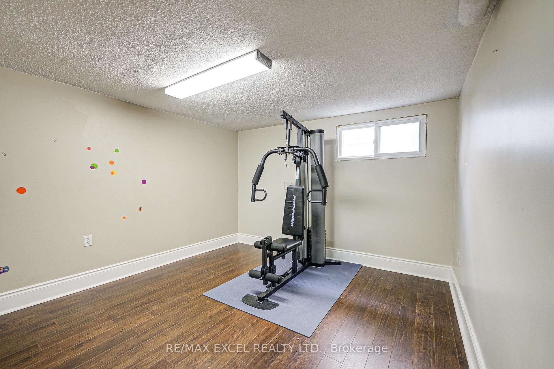 108 Babcombe Drive photo 43