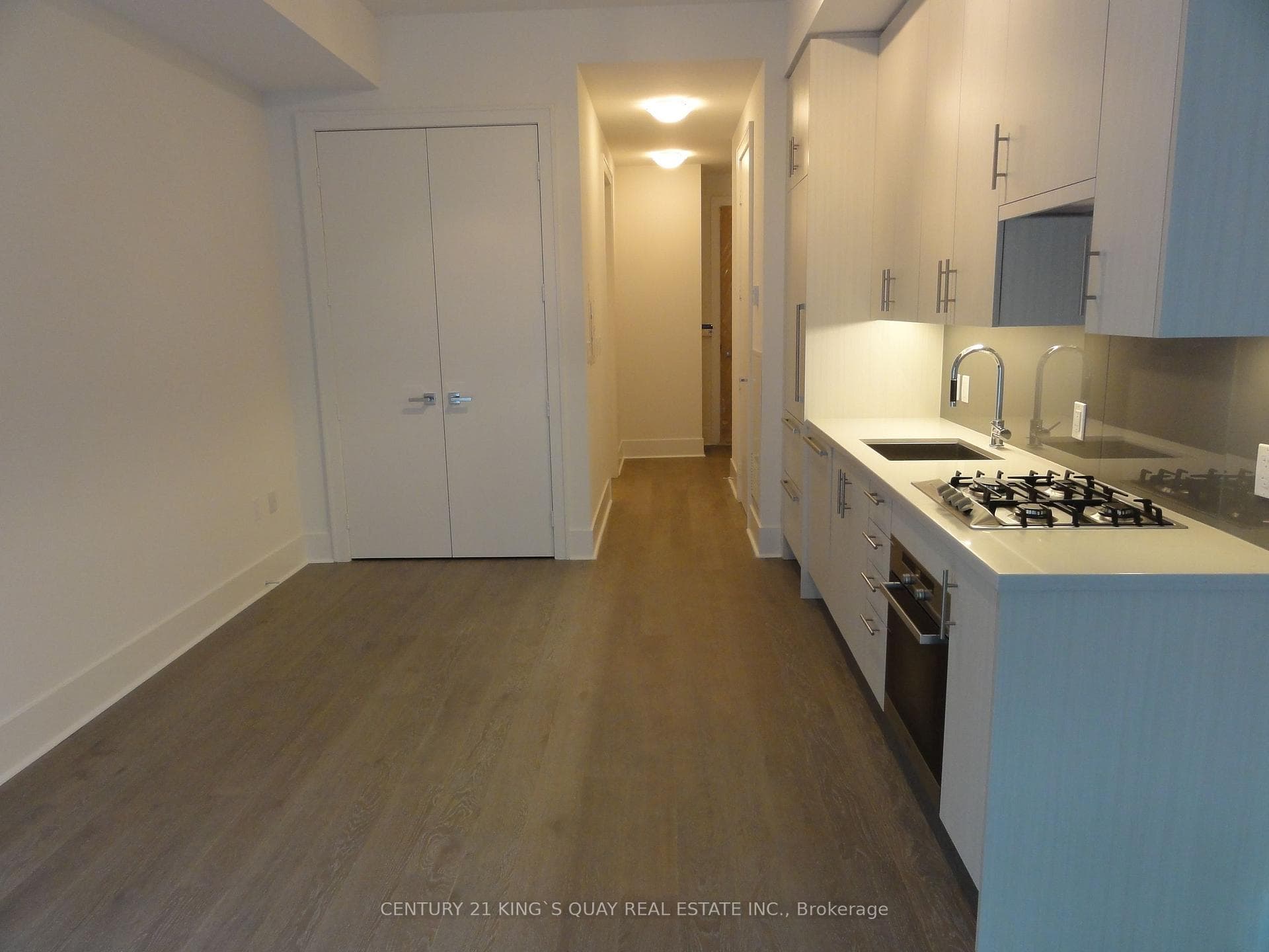 29 Queens Quay N/A Unit 719 photo 13