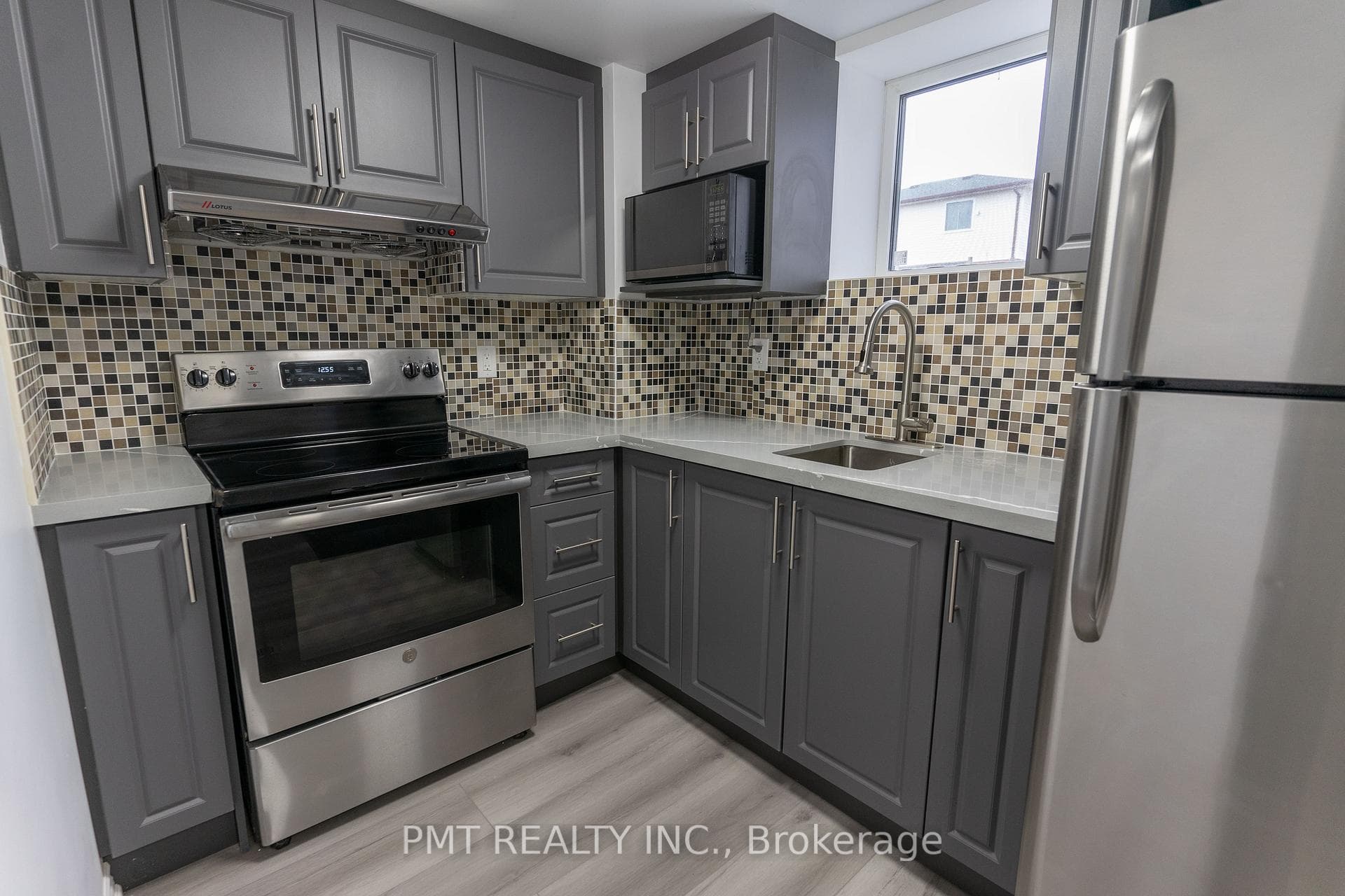 928 Central Park Boulevard Unit Lower photo 6