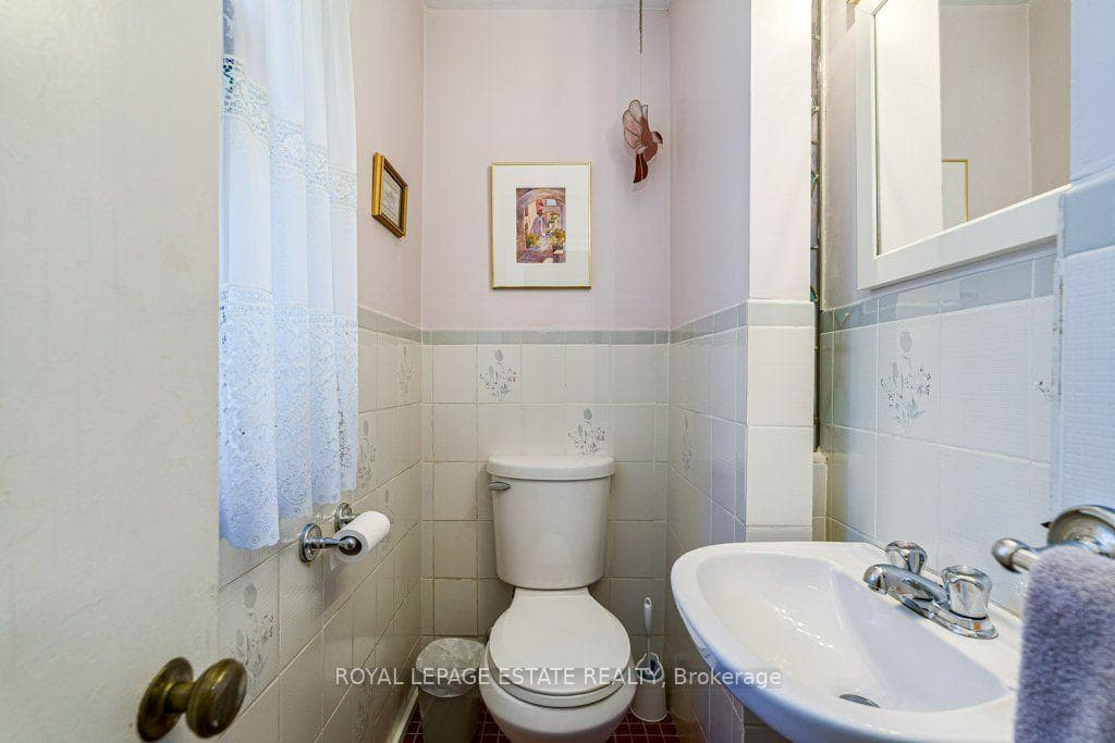 181 Silver Birch Avenue photo 10
