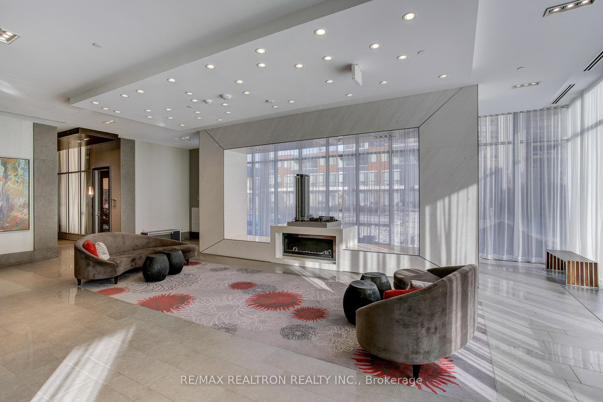 88 Sheppard Avenue Unit 209 photo 4