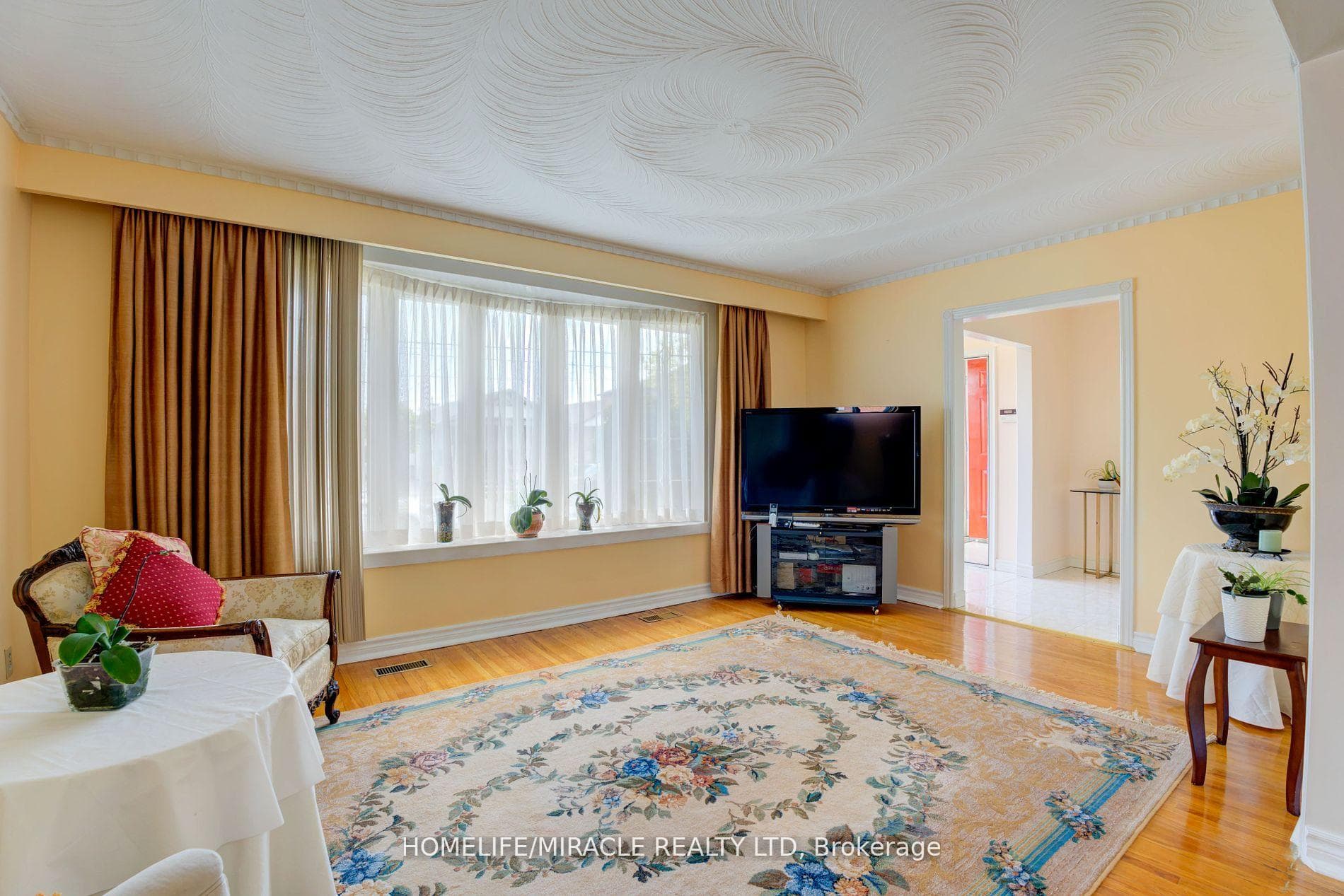 24 Ivanhoe Court photo 7