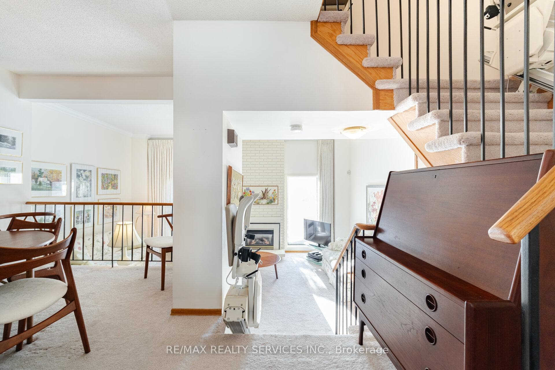 6679 Shelter Bay Road Unit 17 photo 15