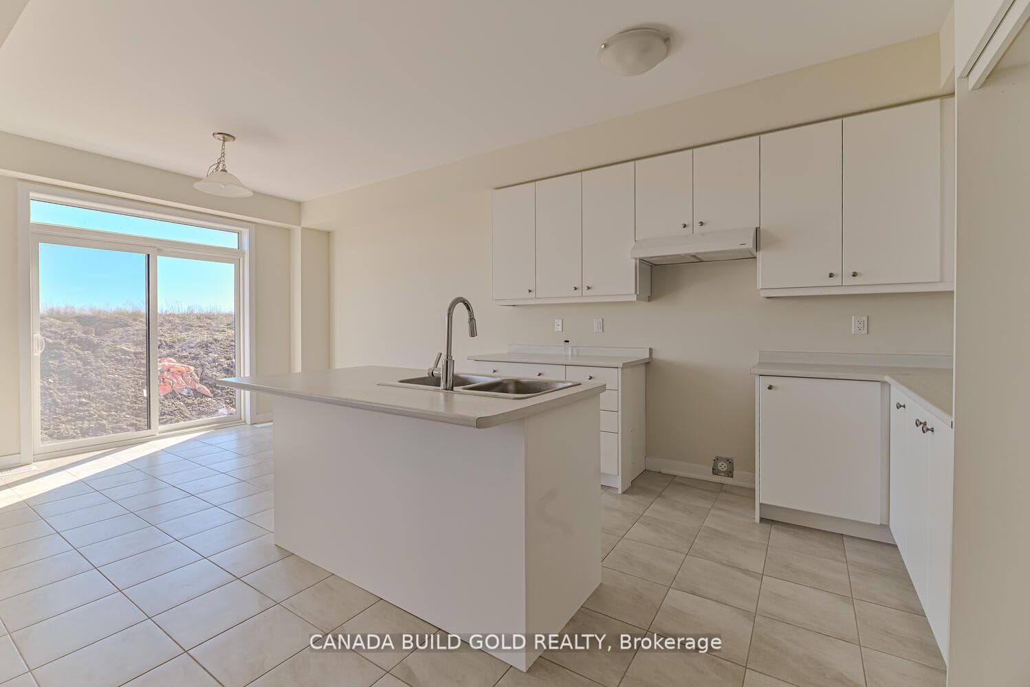 61 Starboard Crescent photo 11