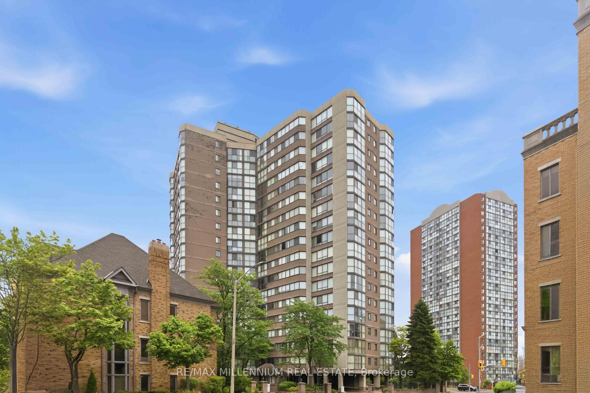 4235 Sherwoodtowne Boulevard Unit PH7 photo 1
