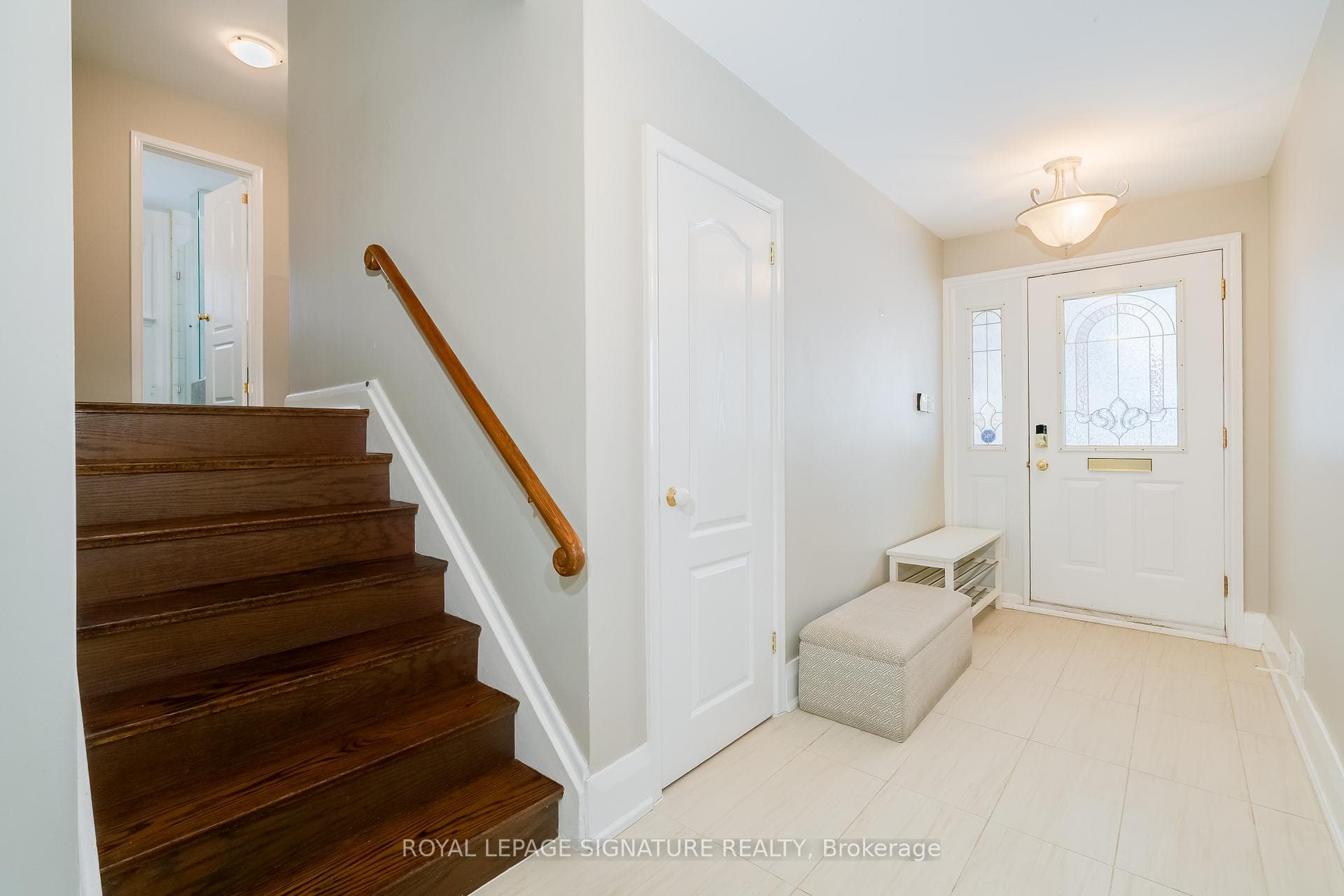 2 Millgate Crescent photo 2