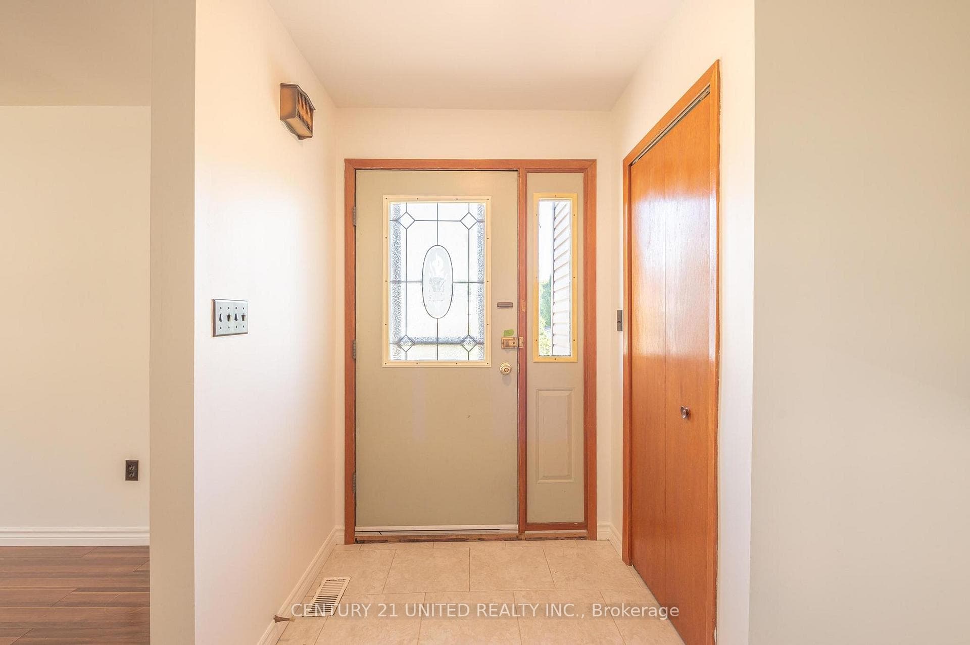 51 Spring Street photo 5