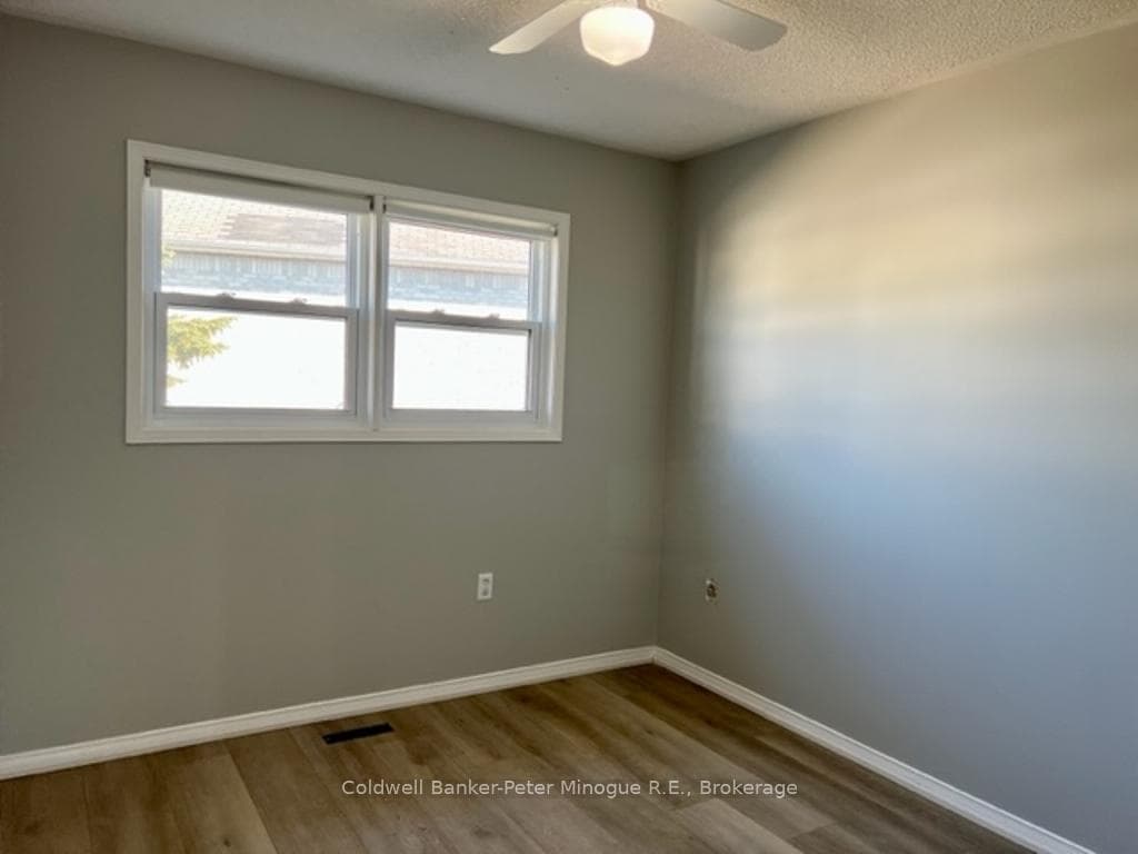120 D'ambrosio Drive Unit 32 photo 18