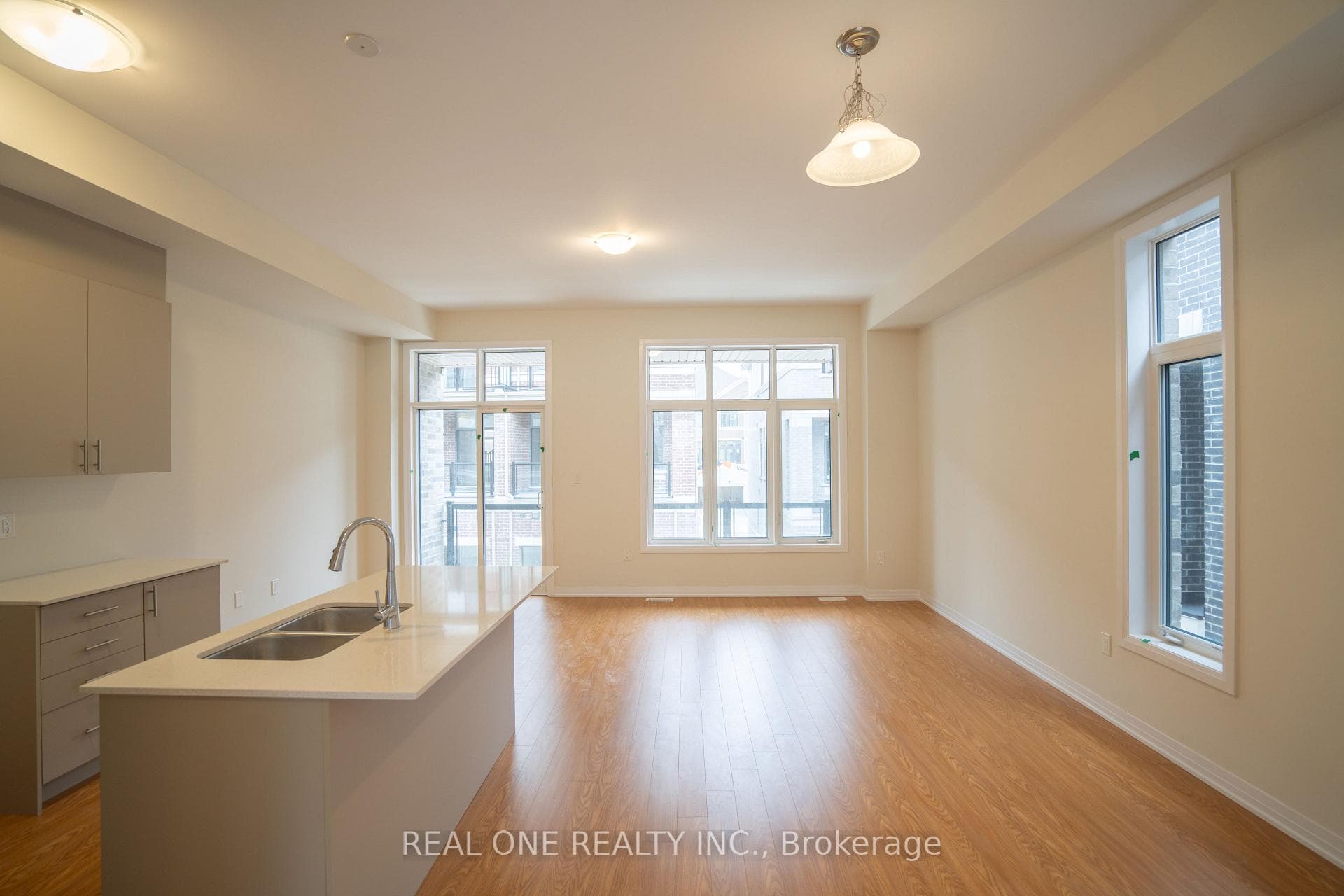 18 Seine Lane photo 9