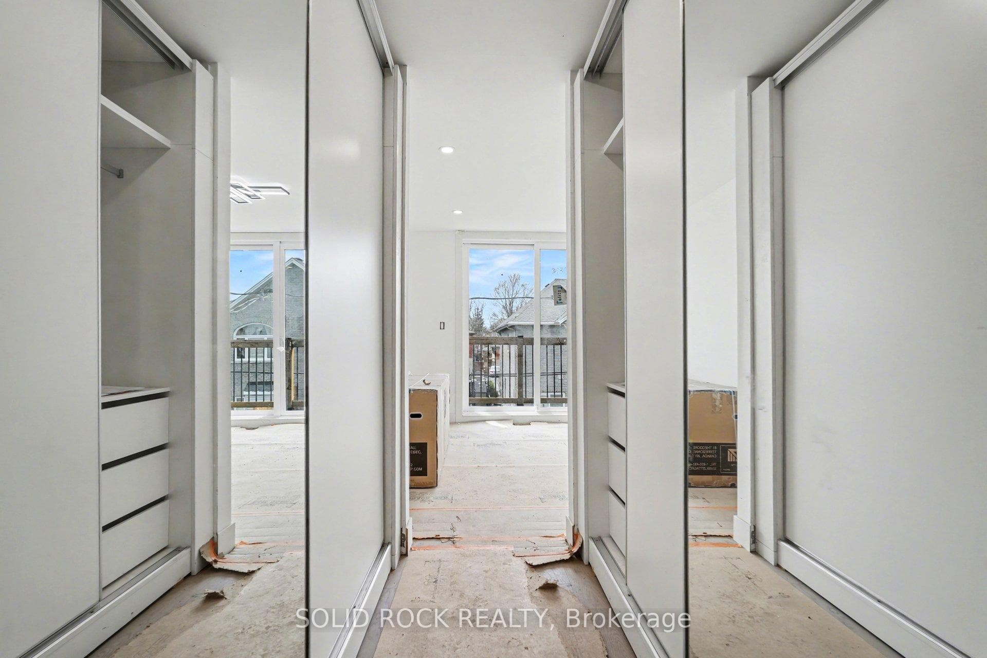 his + Hres Closets