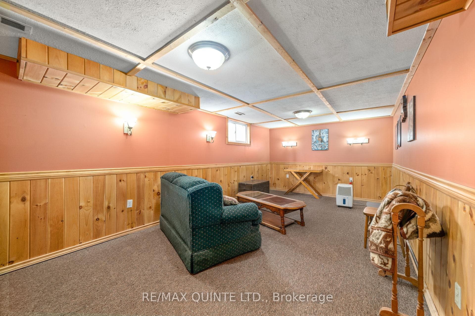 24 TAYLOR Drive photo 31