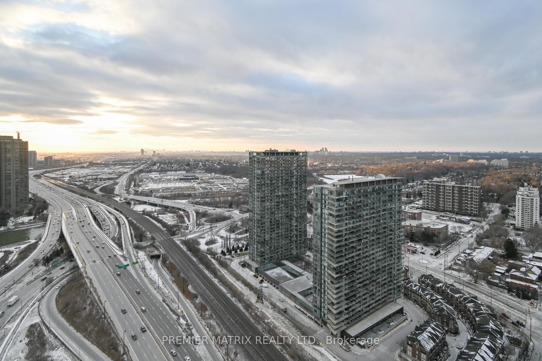 1928 Lake Shore Boulevard Unit PH 7 photo 21
