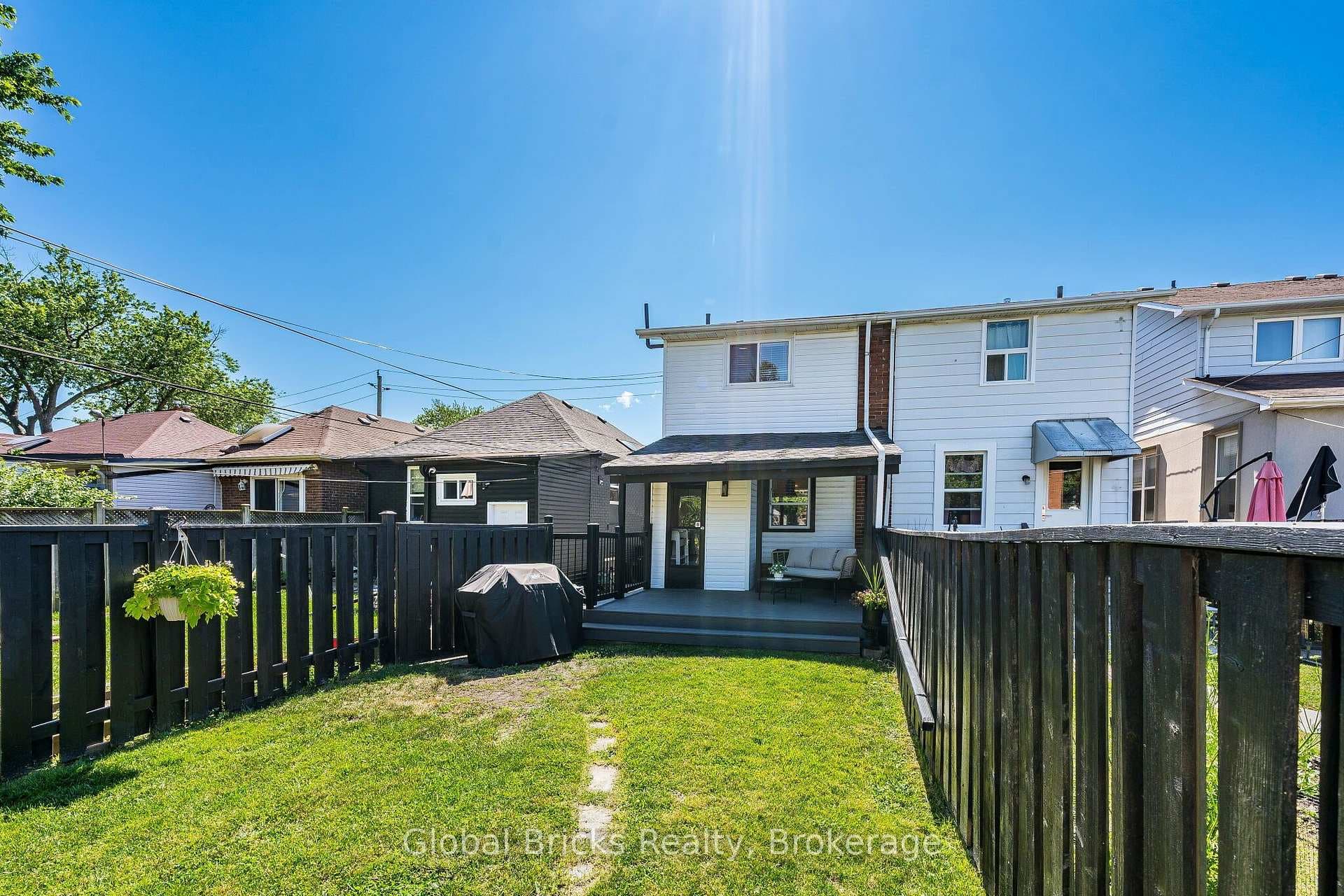 19 Elward Boulevard photo 50