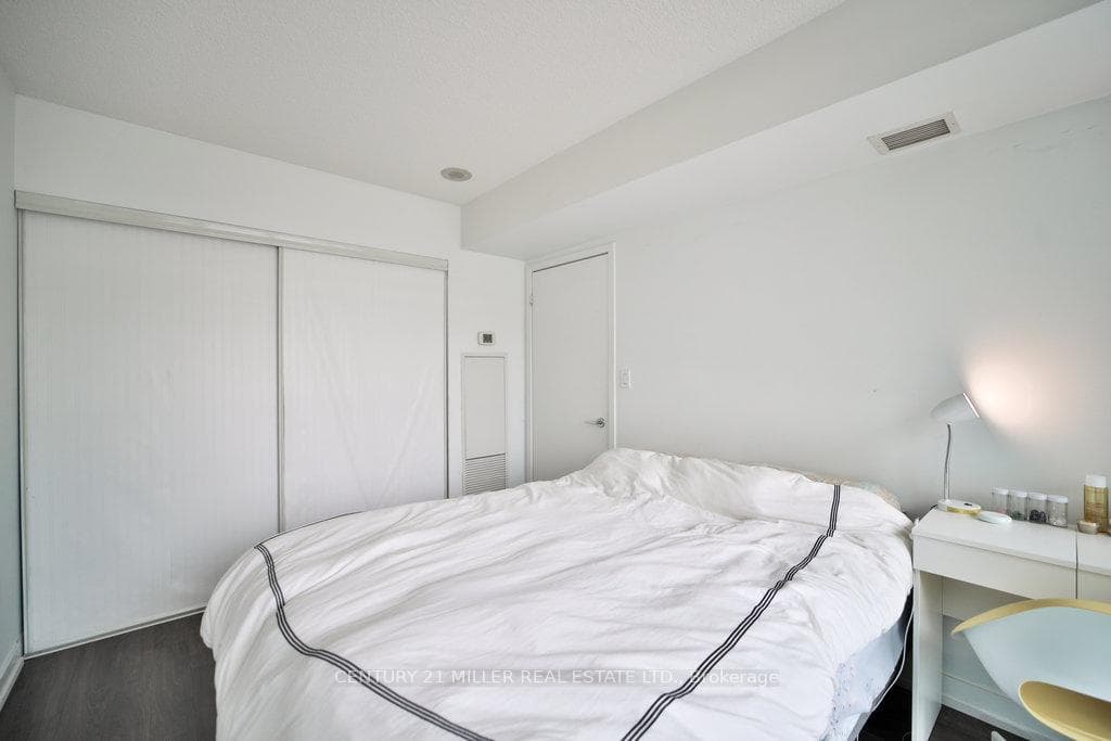 15 Iceboat Terrace Unit 540 photo 30