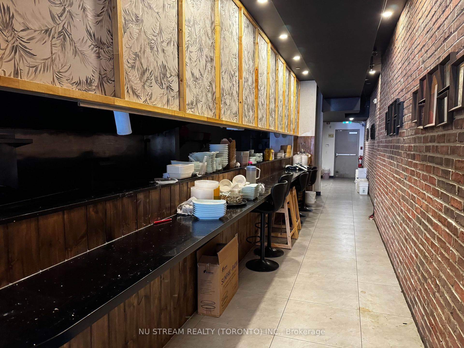 515 Bloor Street photo 11
