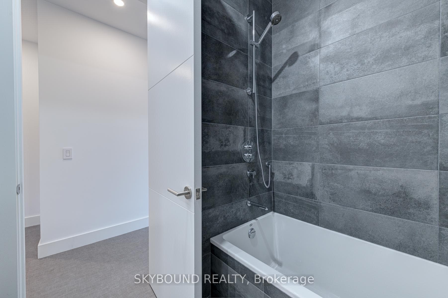 531 Arlington Avenue Unit Main photo 15