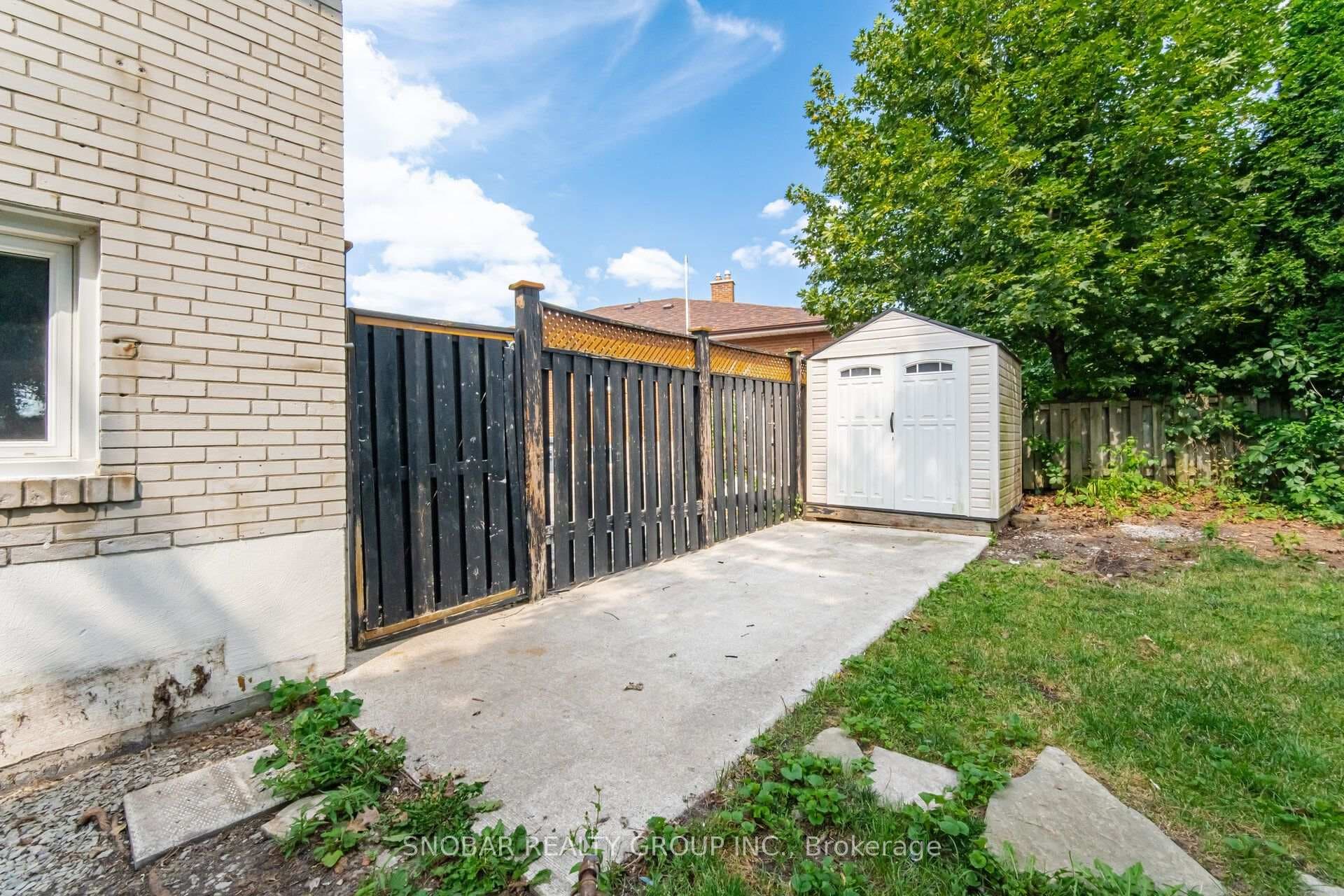1228 Shamir Crescent photo 25