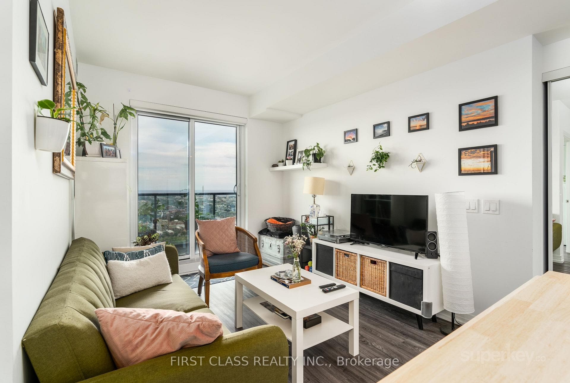 251 Jarvis Street Unit 4613 photo 5