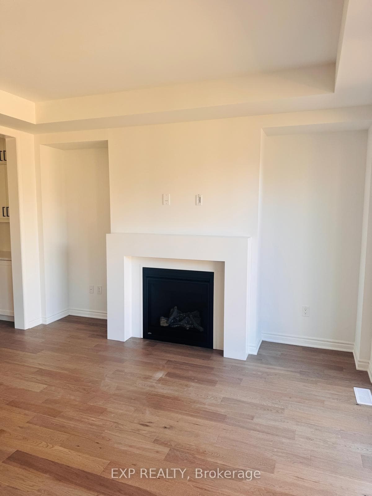304 Marigold Court photo 12