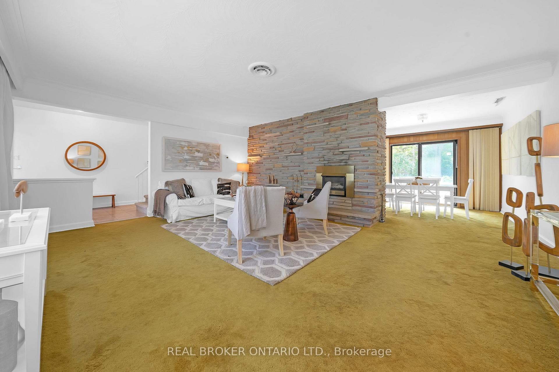 11 Caronport Crescent photo 6