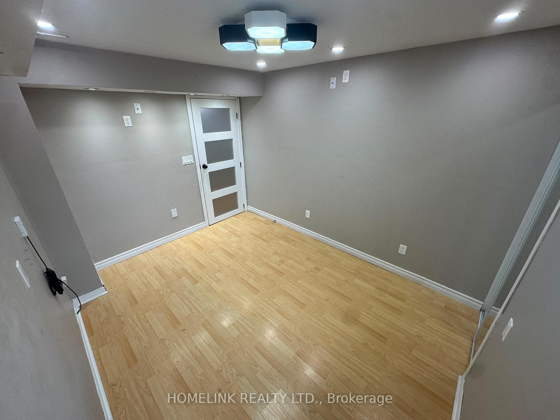 1115 Silverfox Court photo 22