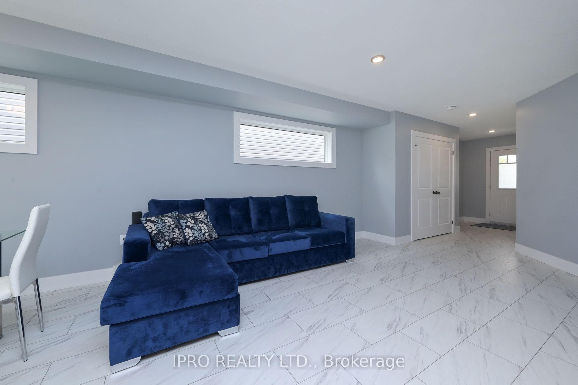 18 Webb Street photo 5