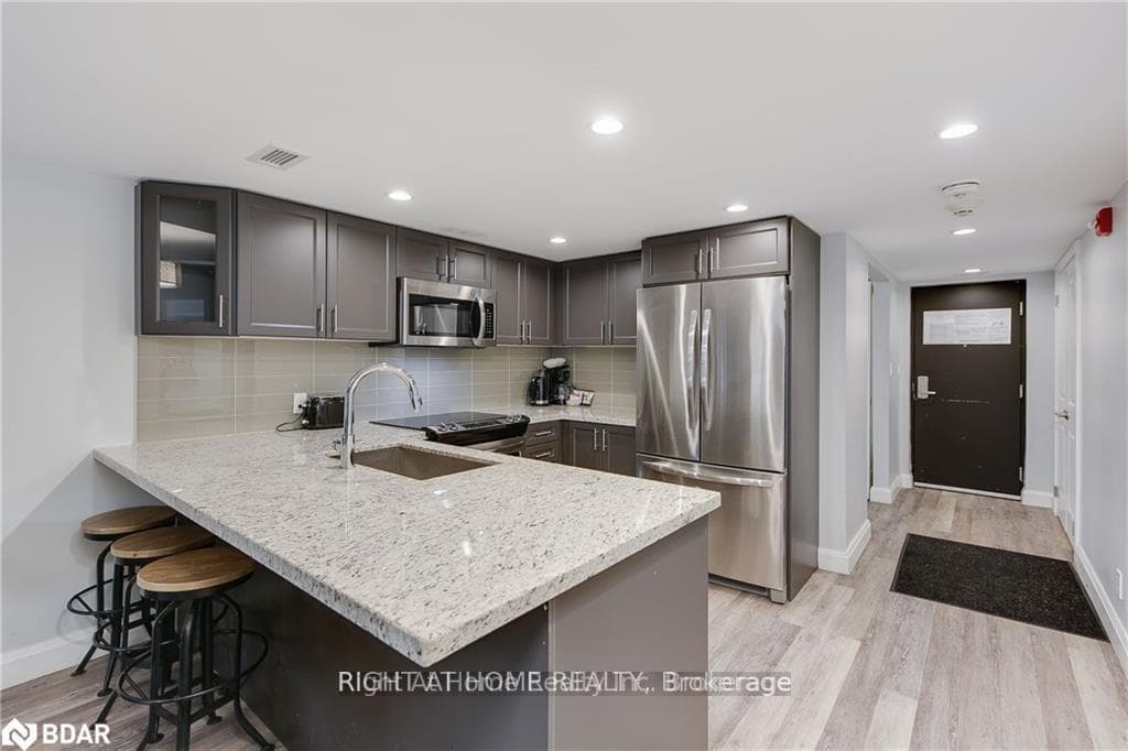 80 Horseshoe Boulevard Unit 102 photo 13