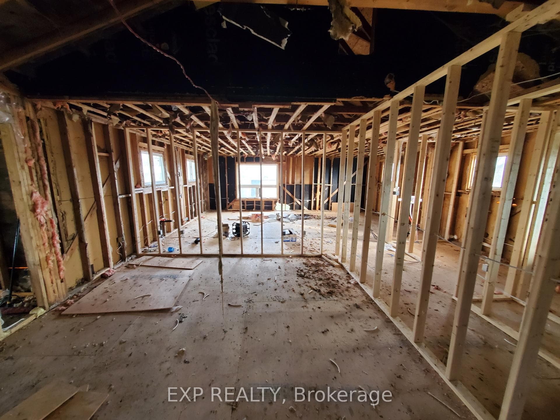 364 Royal Road photo 18