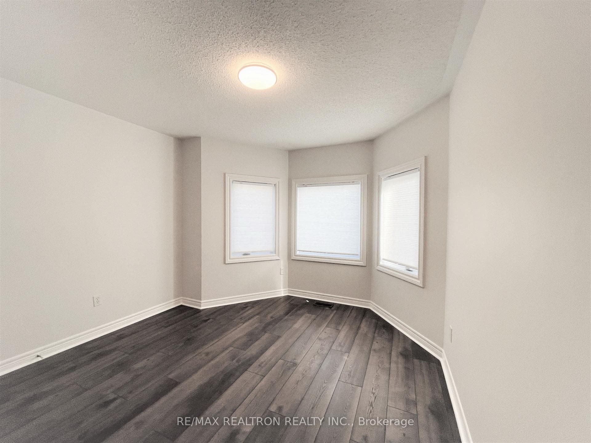 137 Bothwell Crescent photo 13